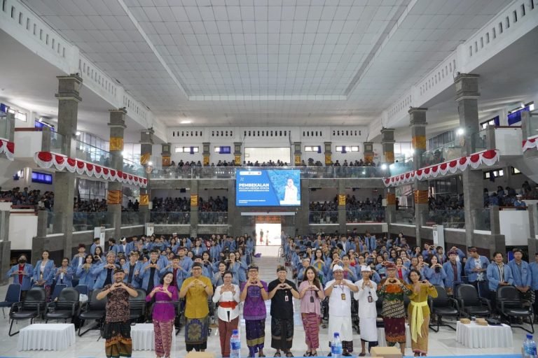 OJK Provinsi Bali dan Universitas Pendidikan Ganesha Jalin Aliansi Strategis dalam Program KKN LIK