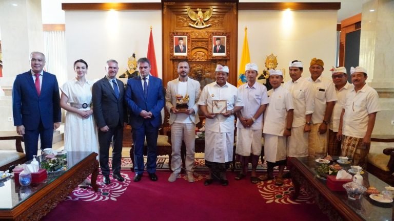 Pj Gubernur Bali Ajak Parlemen Rumania Hadiri Pesta Kesenian Bali 2024