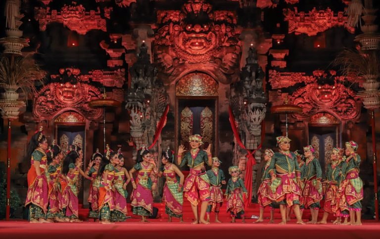 Sanggar Alit Sundari Sukses Pukau Penonton PKB XLVI dengan Kreativitasnya