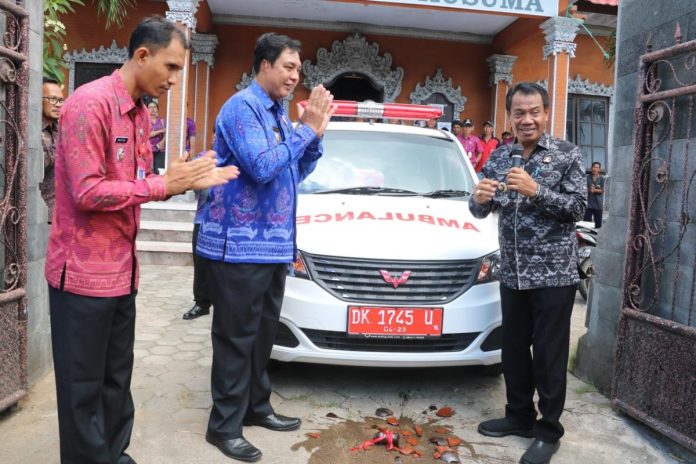 Tingkatkan Pelayanan Kesehatan, Pj Bupati Buleleng Luncurkan Ambulans Desa Pejarakan