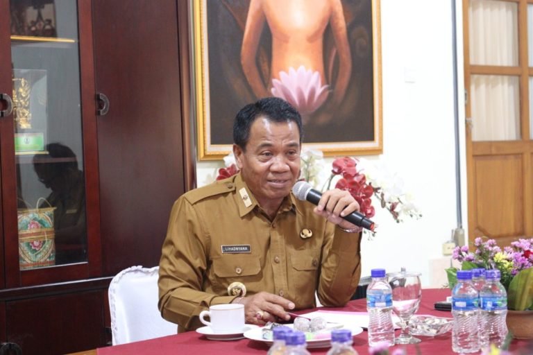 Pj Bupati Buleleng Sampaikan Pentingnya Kolaborasi Pers dan Pemerintah Daerah