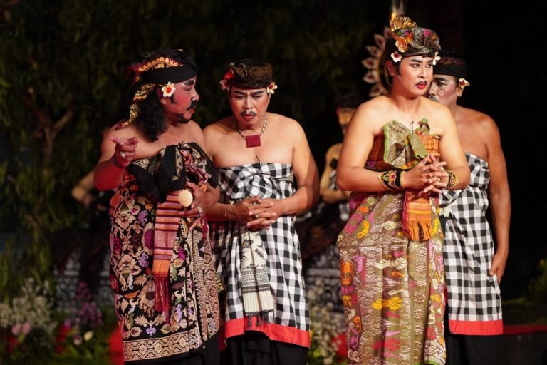 Utsawa Drama Gong Tradisi Duta Kabupaten Badung Tampilkan “Cihnaning Wetu”