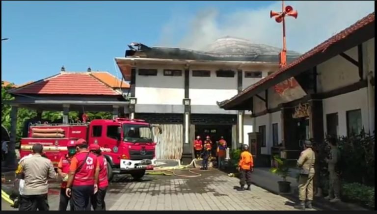 Gudang Penyimpanan di Kantor BPBD Provinsi Bali Terbakar