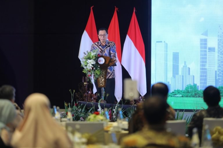 OJK dan Kedutaan Australia Perkuat Manajemen Risiko Iklim untuk Perbankan Indonesia