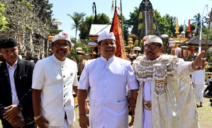 Pj Gubernur Bali Hadiri Puncak Karya Panca Wali Krama di Lumajang Pj Gubernur Bali Hadiri Puncak Karya Panca Wali Krama di Lumajang