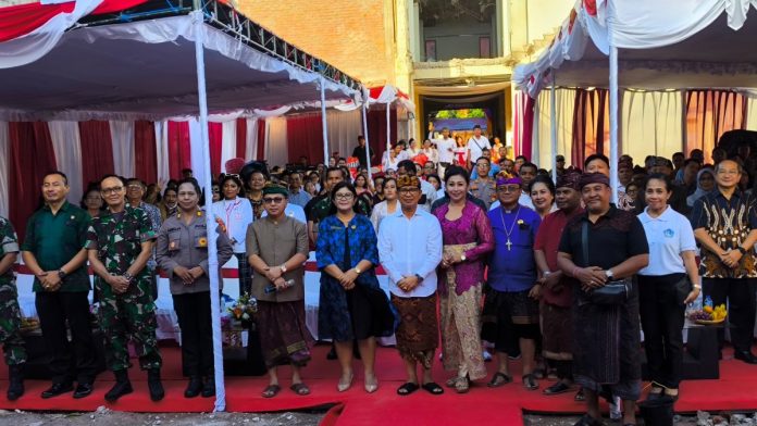 Sekda Badung Letakkan Batu Pertama Proyek Pembangunan Gereja Pantekosta di Indonesia