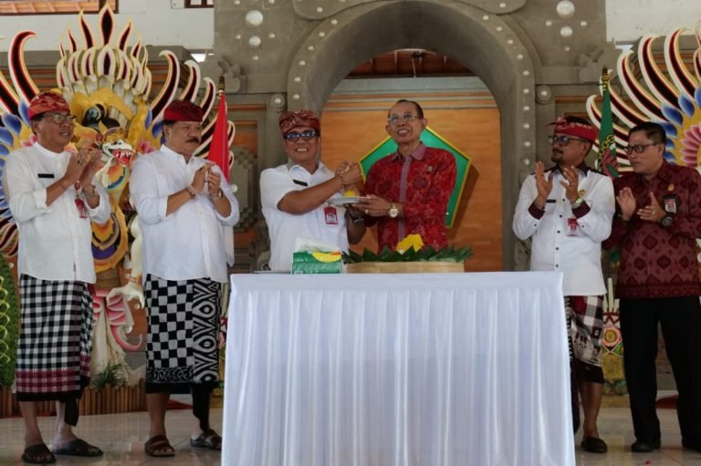 Peringatan Hari Koperasi Nasional ke-77, Bupati Tabanan Dorong Koperasi sebagai Pilar Ekonomi Unggul