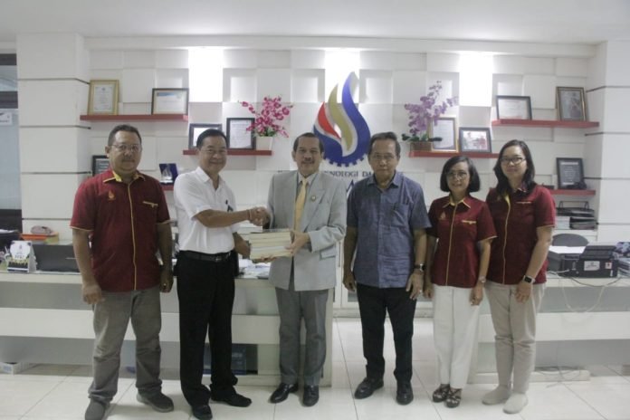 SMAN 1 Rendang Kecamatan Rendang, Kabupaten Karangasem, Bali ketiban rezeki 
