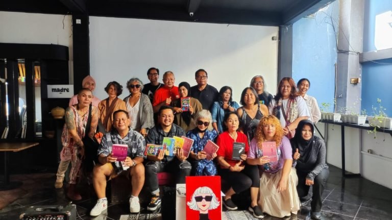Rayni N. Massardi dan Christyan AS Rilis Novel Terbaru ‘Sinar: Cinta Luar Biasa Orang Biasa’