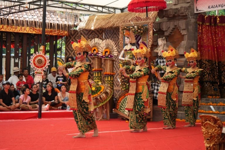 Duta Kabupaten Badung, Sanggar Seni Jayengrat Tampil Memukau di PKB ke-46