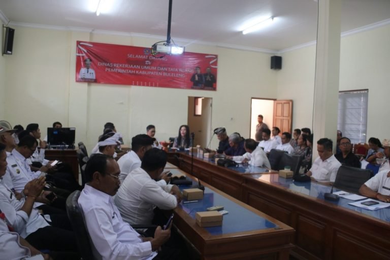 Kabar Baik, Buleleng Dapat 5 TPS3R dan 10 Desa Penerima IBM Sanimas