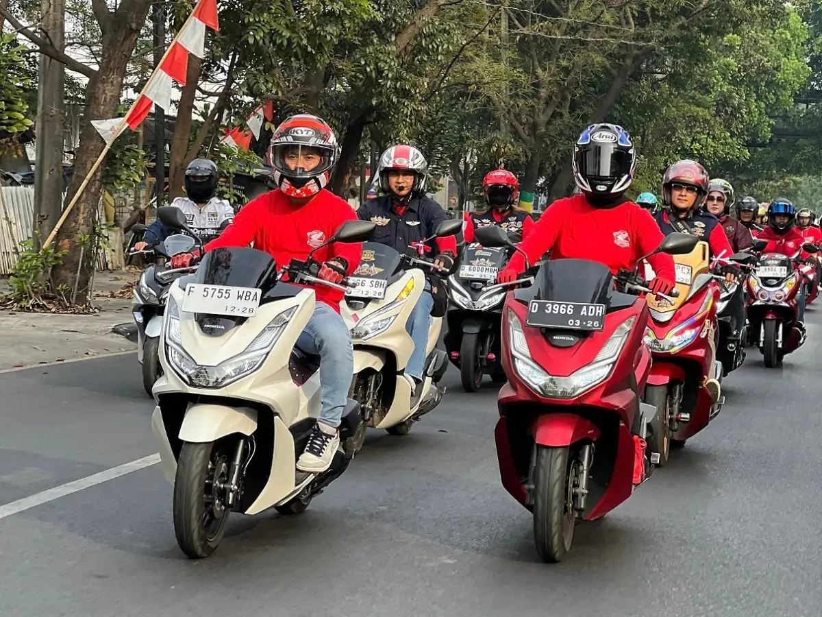 Ribuan Bikers Honda PCX Rayakan Kemerdekaan dengan Turing Nasional