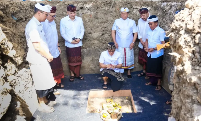 Bupati Badung Hadiri Upacara Peletakan Batu Pertama Proyek Transit Oriented Development Sentral Parkir Kuta
