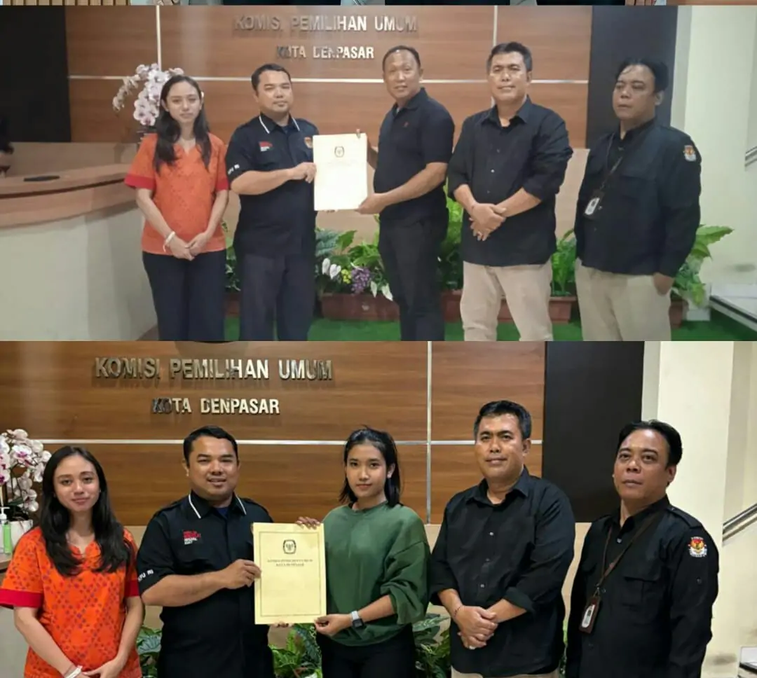 KPU Denpasar menyerahkan hasil test kesehatan kepada perwakilan Paslon Jaya-Wibawa dan Ambara-Adi.