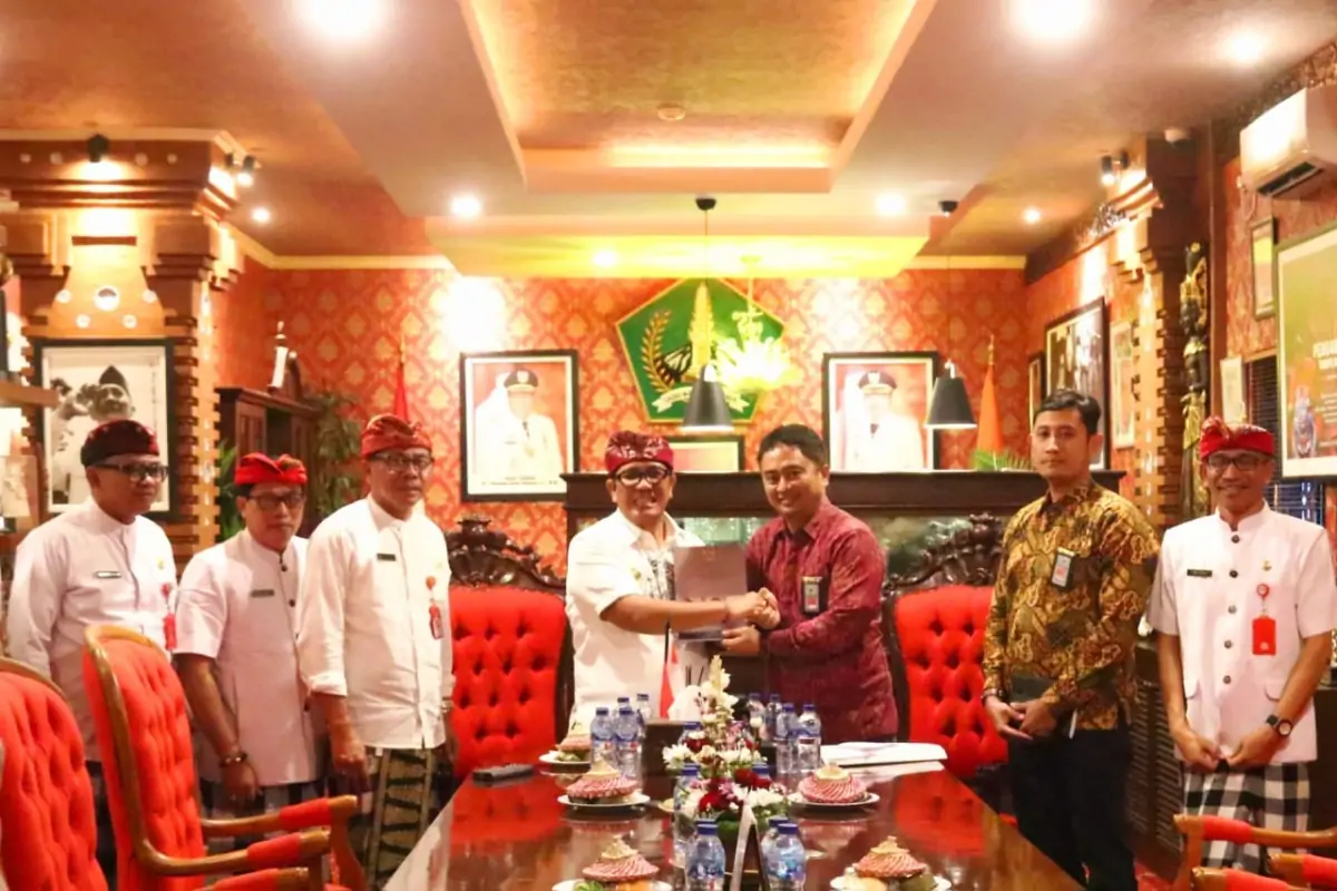 Terima Laporan Hasil Pemeriksaan BPK RI, Bupati Tabanan Berkomitmen Tingkatkan Tata Kelola Keuangan Daerah