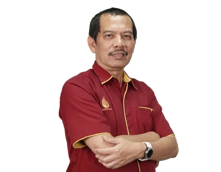 Rektor ITB STIKOM Bali, Dr. Dadang Hermawan
