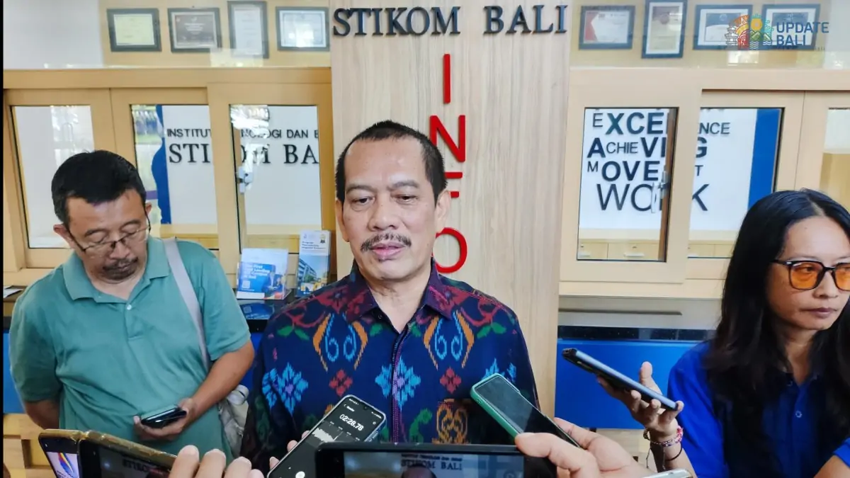 ITB STIKOM Bali melalui Rektor Dr. Dadang Hermawan menyatakan klarifikasi terkait isu yang mengaitkan institusinya dengan STIKOM Bandung.