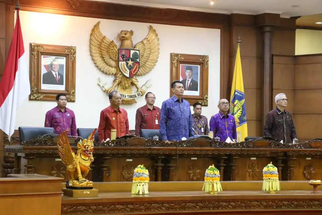 DPRD Bali Berikan Rekomendasi Terhadap LKPJ Gubernur Tahun 2024 dalam Rapat Paripurna ke-15