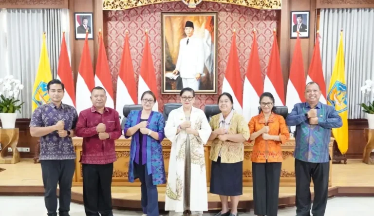 Duta PSBS PADAS Putri Koster, mengajak masyarakat, khususnya pengelola tempat ibadah, untuk aktif mengelola sampah organik secara mandiri.