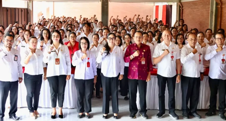 Ketua Tim Penggerak PKK Kabupaten Tabanan, Ny. Rai Wahyuni Sanjaya, memperkuat komitmennya dalam meningkatkan kualitas layanan Posyandu