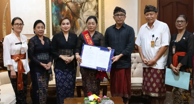 Sagung Antari Jaya Negara sebagai Bunda Literasi Kota Denpasar periode 2025–2030, yang dilaksanakan pada Kamis 12 Juni 2025.
