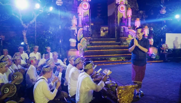 Bupati Adi Arnawa menghadiri Bongkasa Pertiwi Village, Post Tour Exhibition Bali and Beyond Travel Fair (BBTF) Cultural Dinner di Desa Bongkasa Pertiwi, Kecamatan Abiansemal, Sabtu (14/6).