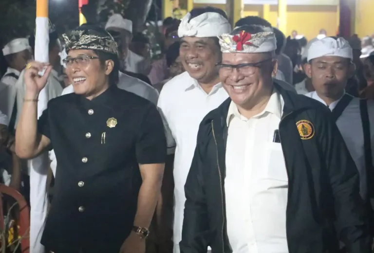 Wakil Gubernur Bali, Nyoman Giri Prasta, menegaskan bahwa para sulinggih berperan sebagai cahaya dan penuntun spiritual umat Hindu Bali di era modern.