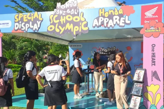 SMKN 1 Gerokgak, Buleleng, menjadi tuan rumah gelaran edukatif dan kreatif dari Astra Motor Bali bertajuk Honda Fanz Bali School.