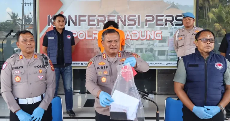 Polres Badung berhasil mengamankan pria WNA asal Australia berinisial NPJ (32), yang kedapatan membawa narkotika jenis kokain dan MDMA.