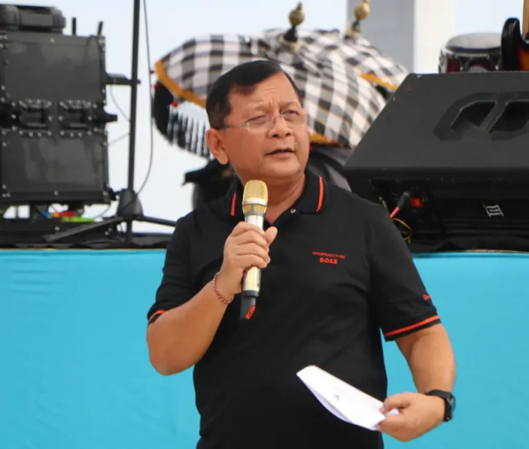 Bupati I Nyoman Sutjidra mendorong penerapan program Palemahan Kedas atau PADAS secara menyeluruh di tingkat desa dan desa adat.