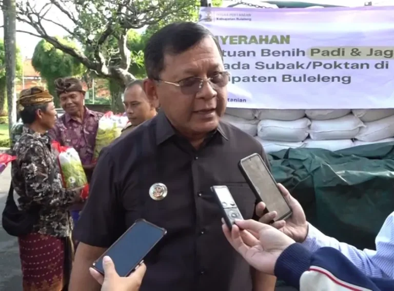 Semarak HUT ke-80 RI, Bupati Sutjidra Bangkitkan kembali Tradisi Gerak Jalan Kocak di Buleleng
