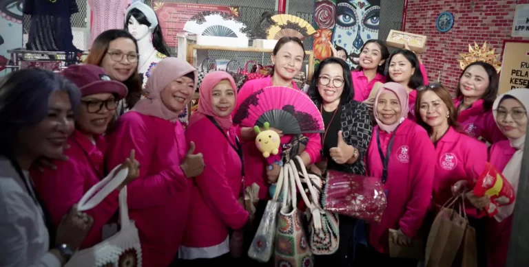 Gabungan Organisasi Wanita (GOW) Kabupaten Badung menggelar aksi sosial menyentuh hati di Lapas Perempuan Kelas IIA Kerobokan