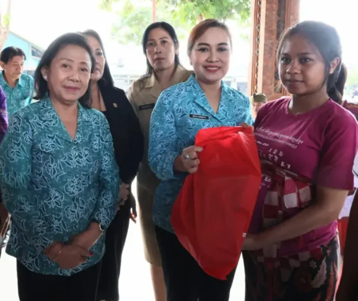 Komitmen Tim Penggerak PKK Kota Denpasar dalam mendukung percepatan penurunan angka stunting diwujudkan lewat 