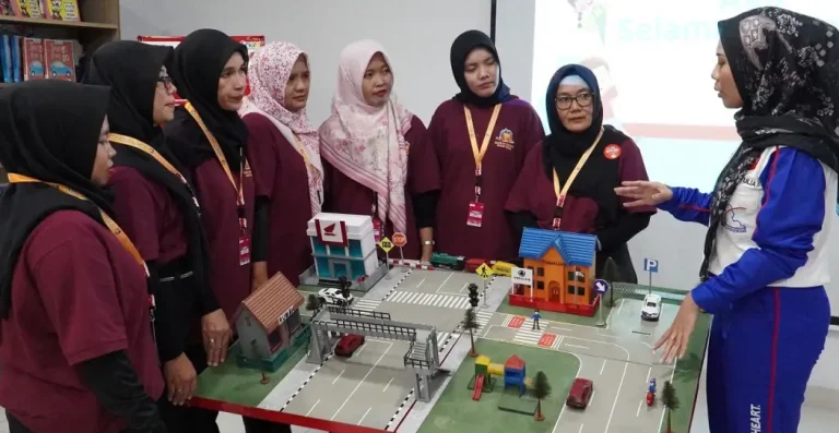 Komitmen Yayasan Astra Honda Motor (Yayasan AHM) dalam membudayakan keselamatan berkendara melalui gelaran Safety Riding Camp (SRC) 2025