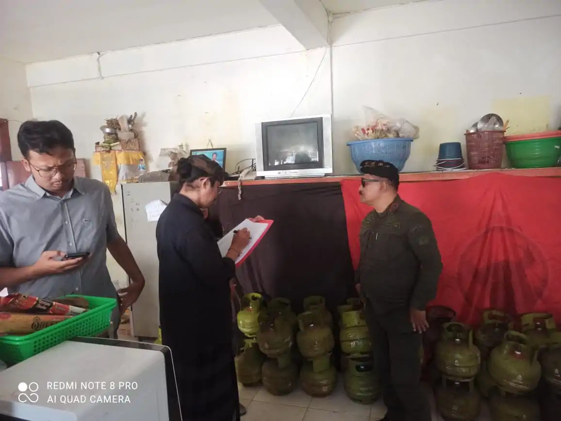 Tim Satgas Disperindag Bali sidak LPG 3 kg di Badung dan temukan pelanggaran seperti penjualan di atas HET dan layanan canvassing.