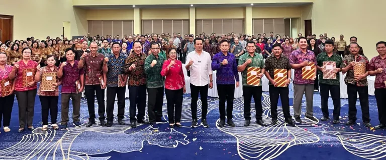Komitmen Bupati Jembrana, I Made Kembang Hartawan memperkuat sektor koperasi kembali ditegaskan dalam momentum peringatan HUT Koperasi ke-78