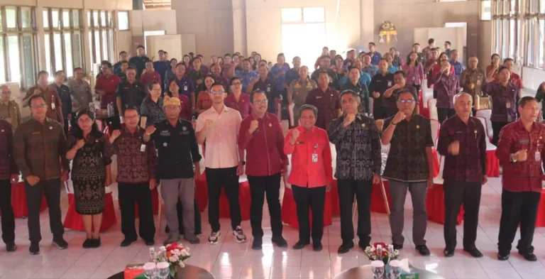 Sekda Buleleng Gede Suyasa menegaskan pentingnya pengawasan dan deteksi dini untuk mencegah penyimpangan dan kecurangan dalam pelaksanaan program pemerintah daerah.