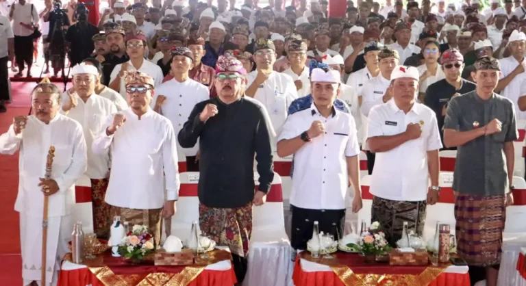 Pemerintah Kota Denpasar menunjukkan komitmen kuat mendukung program Pemerintah Provinsi Bali, khususnya Gerakan Bali Bersih Sampah (GBBS).