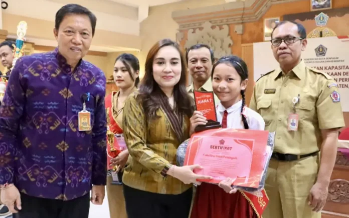 Dinas Perpustakaan dan Kearsipan menggelar Bimtek bertema Strategi Pengembangan Perpustakaan Berbasis Teknologi Informasi dan Komunikasi.