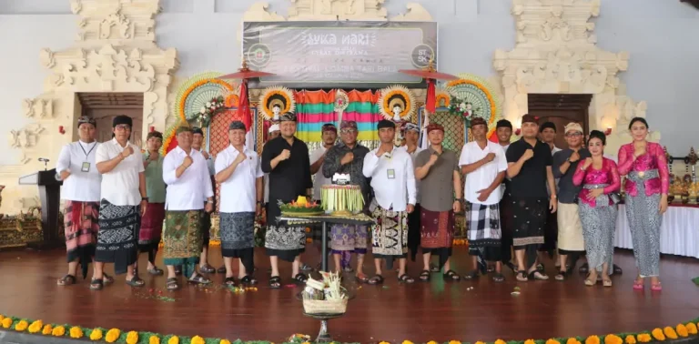 Wabup Bagus Alit Sucipta menghadiri HUT Ke-43 STT. Suka Karya sekaligus membuka kegiatan Festival Lomba Tari se-Bali di Wantilan Desa Adat Kedonganan Kuta Badung, Minggu (24/8).