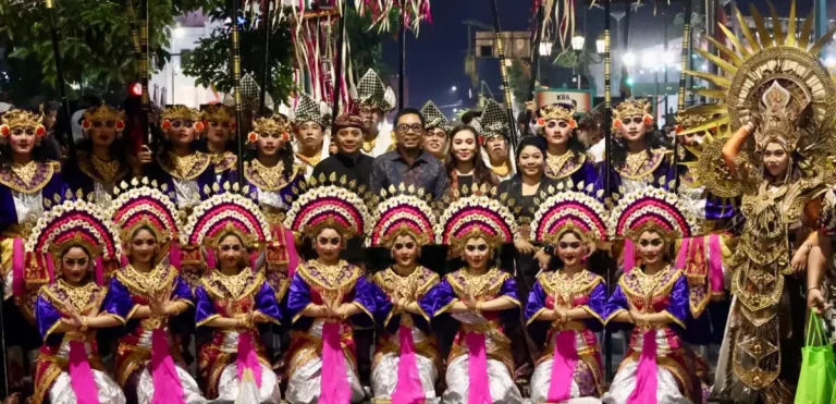 Tari Janger Warnai Karnaval Budaya Rakernas JKPI 2025, Kontingen Denpasar Tampilkan Pesona Warisan Budaya