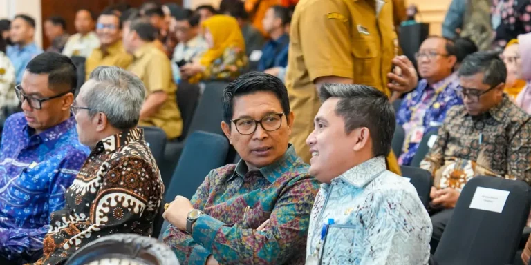 Bupati Badung I Wayan Adi Arnawa menegaskan dukungan penuh terhadap upaya nasional menjadikan sampah sebagai sumber energi terbarukan.