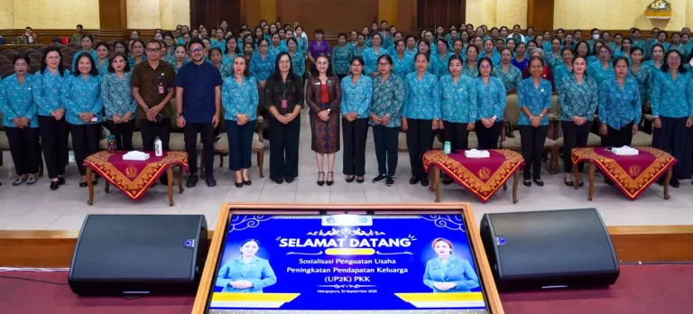 Tim Penggerak (TP) PKK Kabupaten Badung terus memperkuat peran kader dalam mendukung kemandirian ekonomi keluarga.