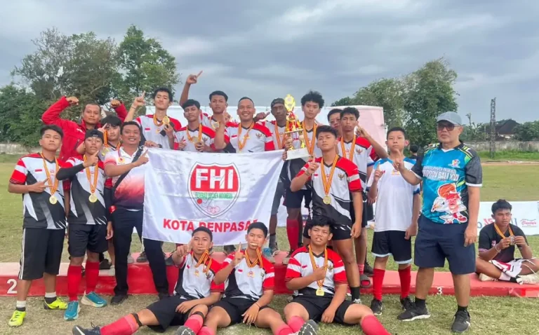 Tim Hockey Putra Kota Denpasar sukses mengukir prestasi membanggakan dengan meraih medali emas pada nomor outdoor ekshibisi Porprov Bali XVI 2025