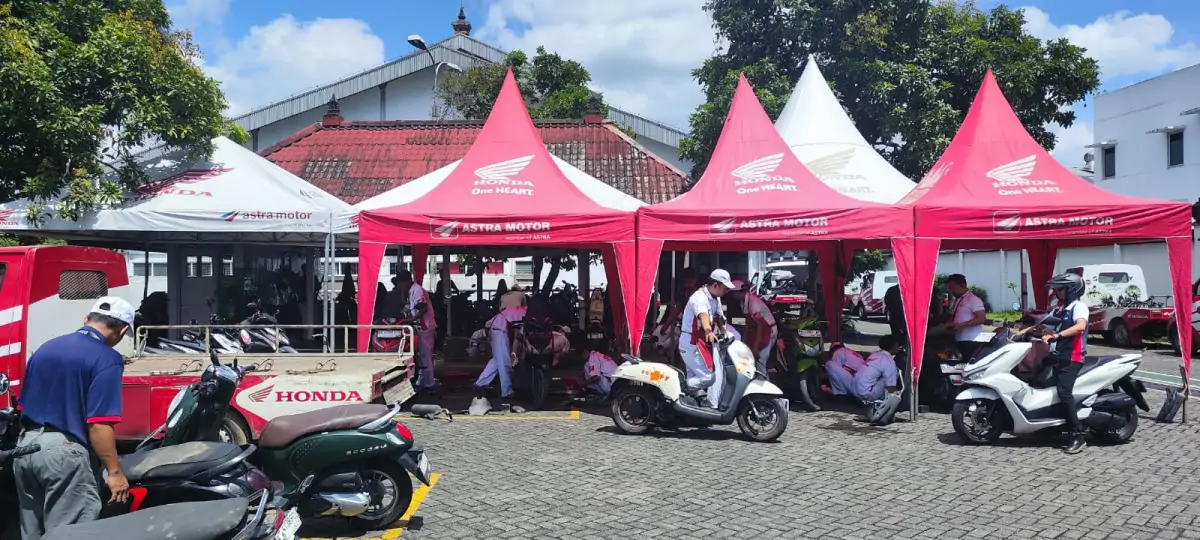 Pascabanjir besar yang melanda Bali pada 10 September 2025, Astra Motor Bali melalui program Honda Care menunjukkan aksi nyata kepedulian dengan memberikan layanan darurat gratis