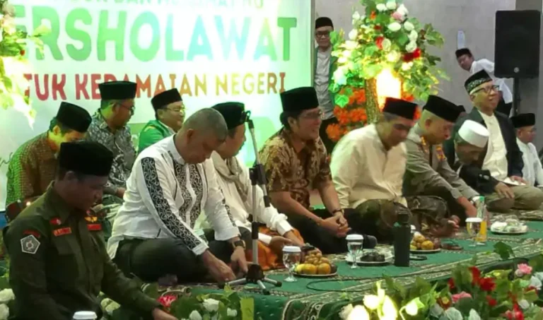 Wakil Gubernur Bali I Nyoman Giri Prasta mengingatkan menjaga kerukunan antarumat beragama dengan berlandaskan empat pilar kebangsaan