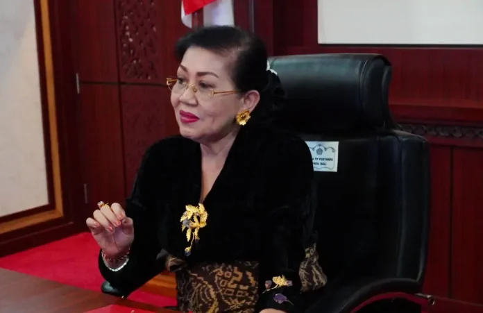 Ketua Tim Pembina (TP) Posyandu Provinsi Bali, Putri Koster