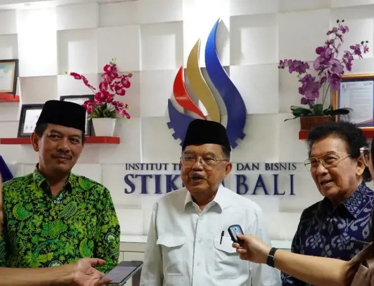 Jusuf Kalla Ajak Mahasiswa ITB STIKOM Bali Berpikir Lebih Luas, Tak Hanya Incar Jadi PNS