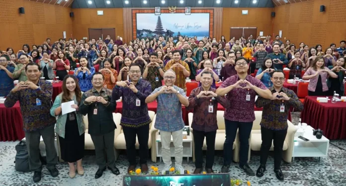 OJK Provinsi Bali menggelar FGD untuk memperkuat perlindungan konsumen melalui penerapan POJK 22 Tahun 2023 bersama pelaku usaha jasa keuangan di wilayah Bali dan sekitarnya.