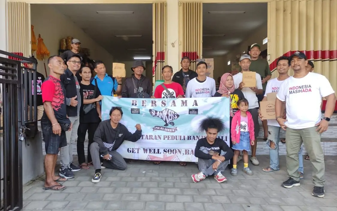 SFC Pulau Dewata Gelar Peduli Kemanusian, Beri Sumbangan ke Warga Terdampak Banjir di Denpasar
